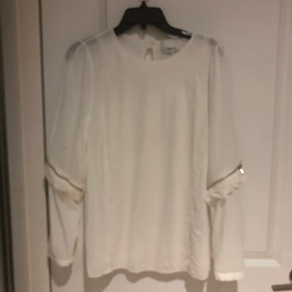 Phillip Lin 3.1 top